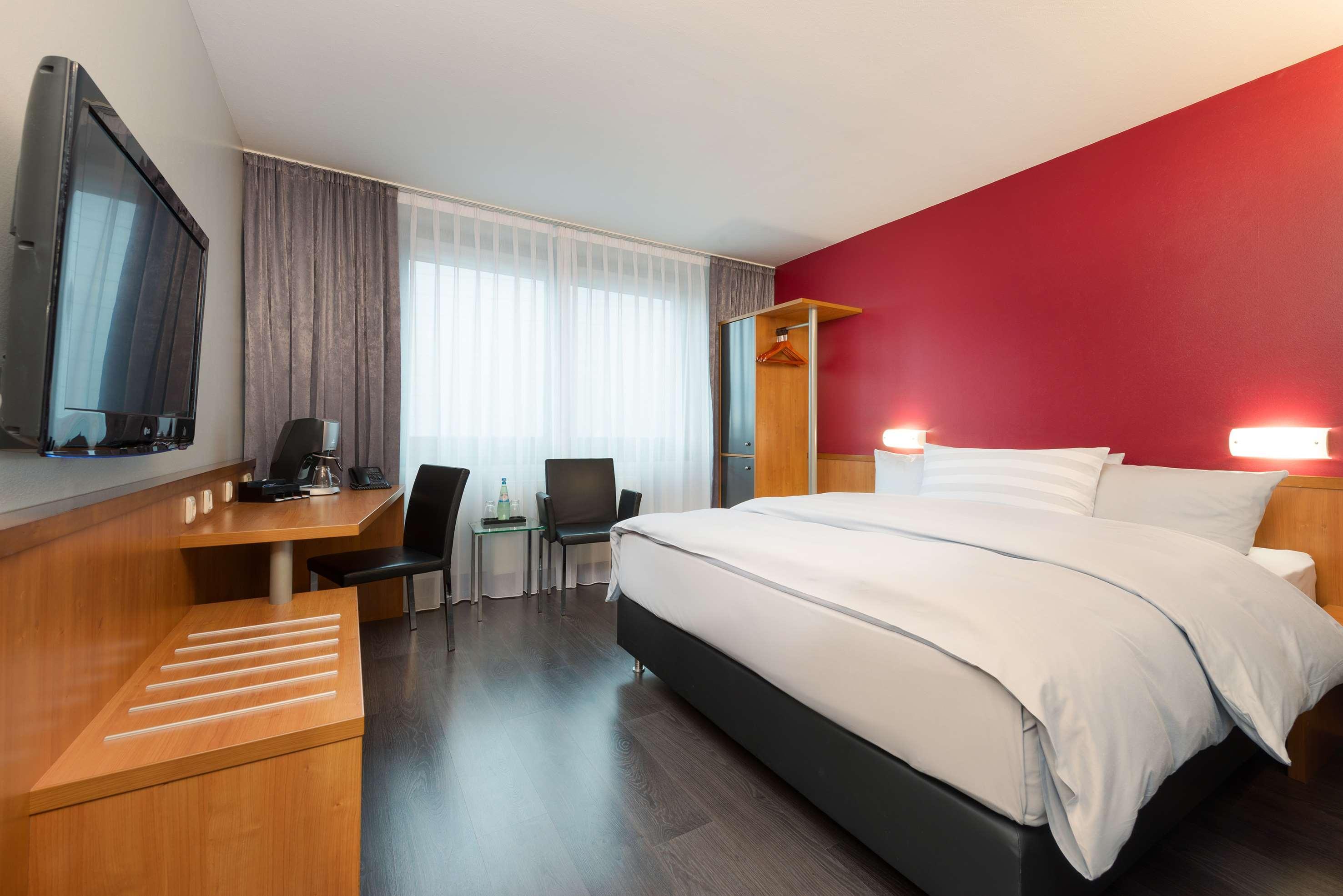 Hotel Wolfsburg Centrum, Affiliated By Melia Bagian luar foto