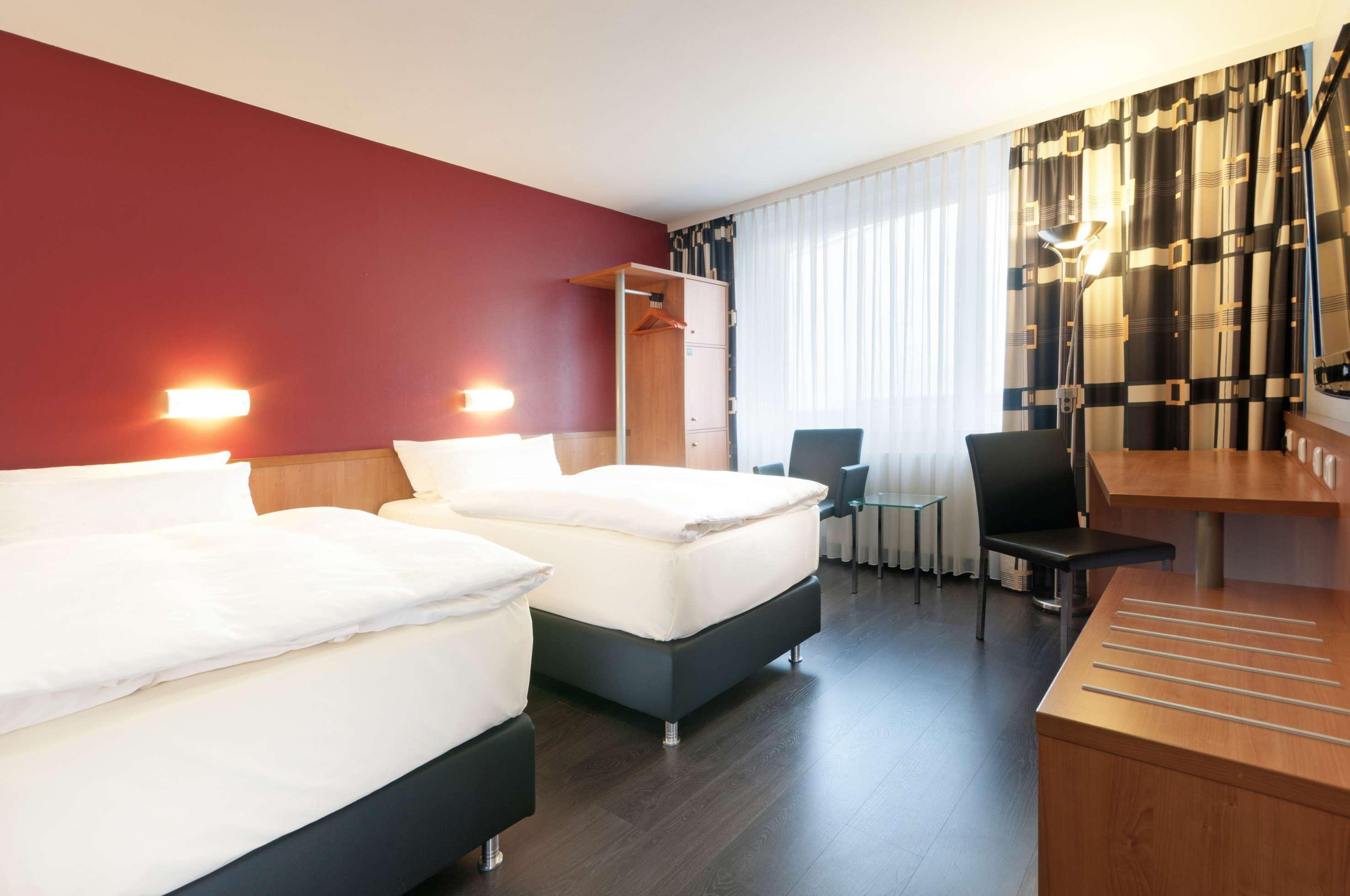 Hotel Wolfsburg Centrum, Affiliated By Melia Ruang foto