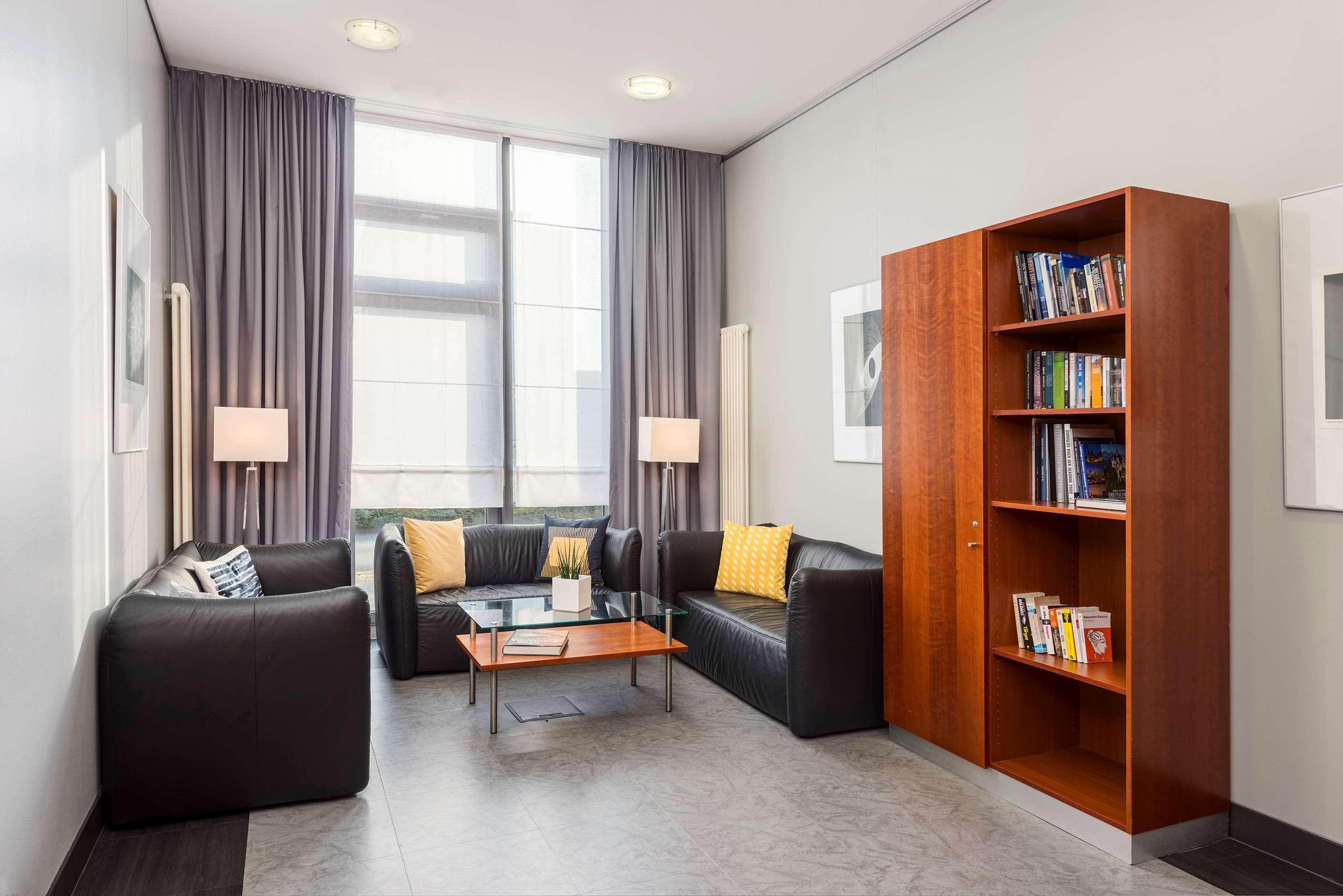 Hotel Wolfsburg Centrum, Affiliated By Melia Bagian luar foto