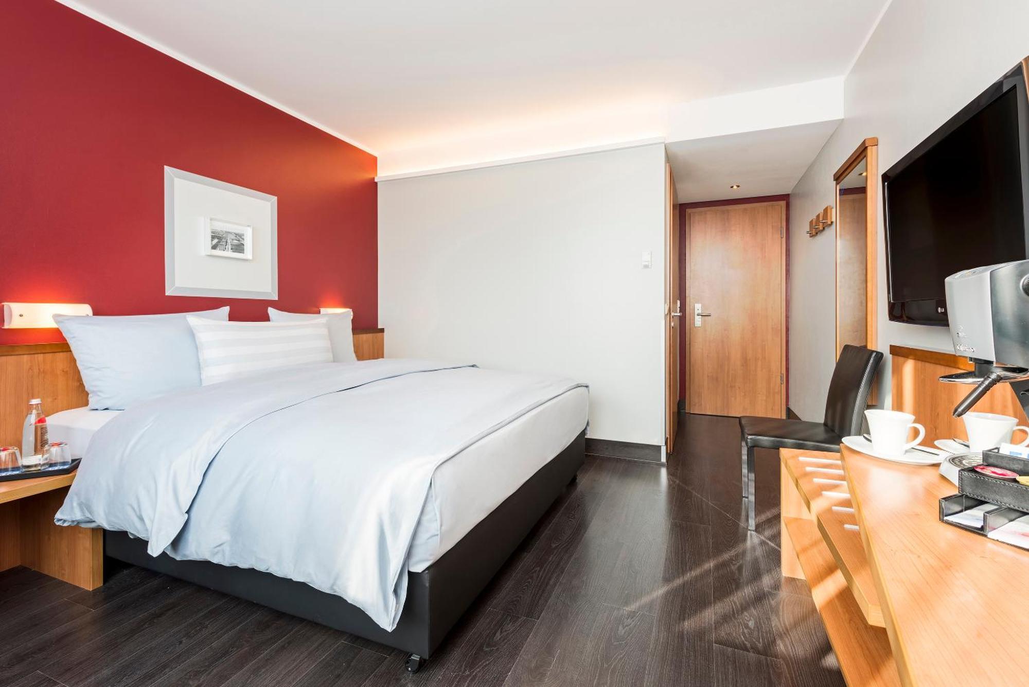 Hotel Wolfsburg Centrum, Affiliated By Melia Bagian luar foto